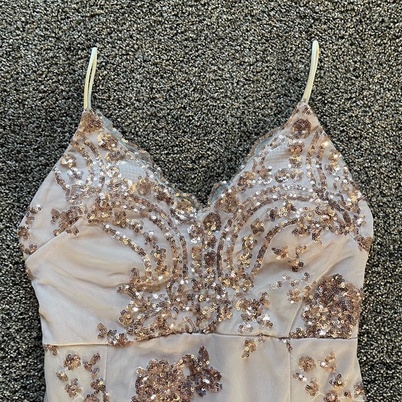 Champagne gold midi dress size small - Picture 3 of 5